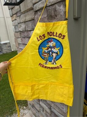 Los Pollos Hermanos Yellow Apron